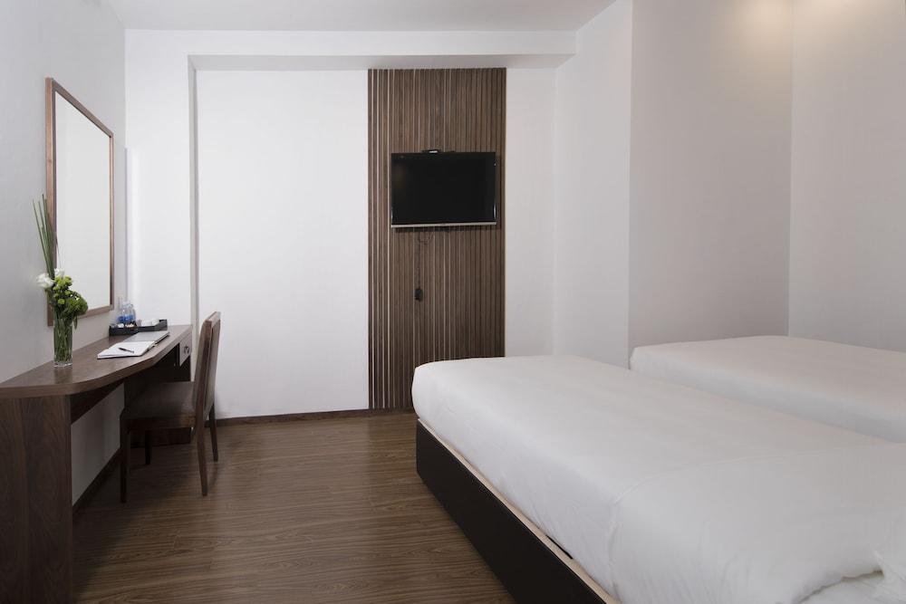 The Blue Hotel Ho Chi Minh City Exterior photo